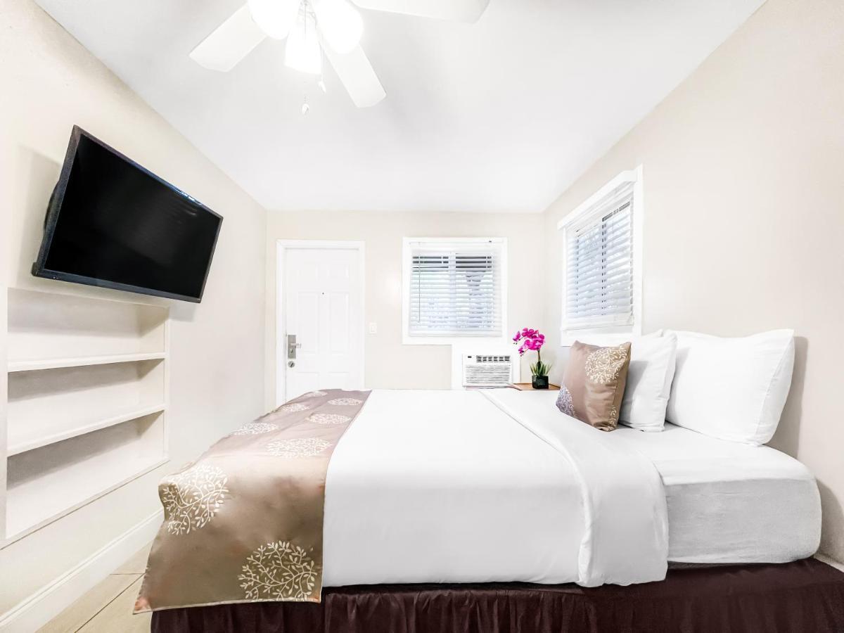 The Oasis Hotell Hollywood Eksteriør bilde